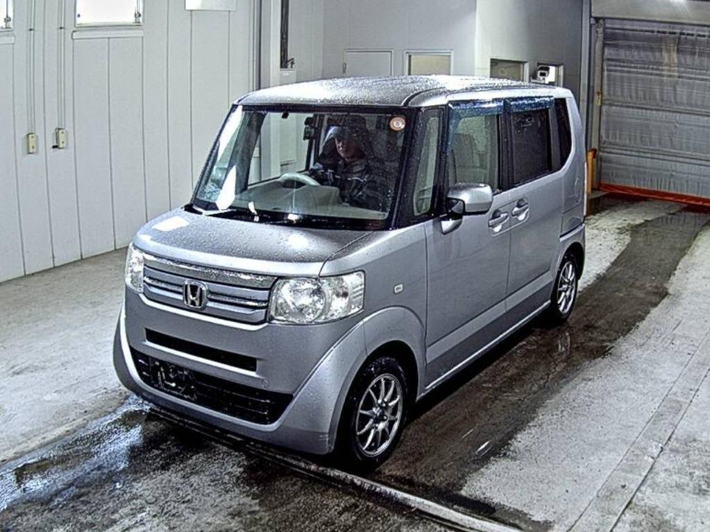 HONDA N-BOX