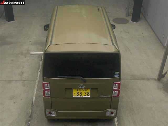 DAIHATSU WAKE