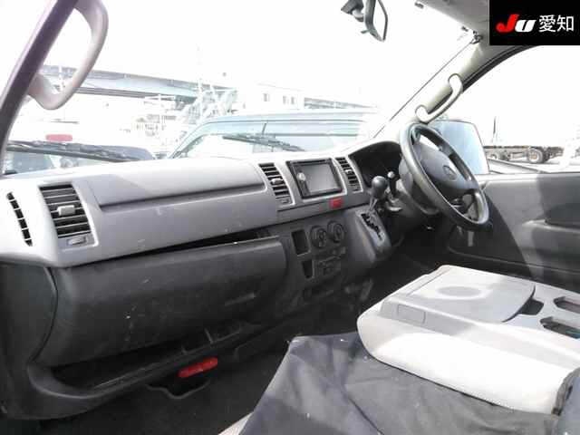 TOYOTA REGIUS ACE