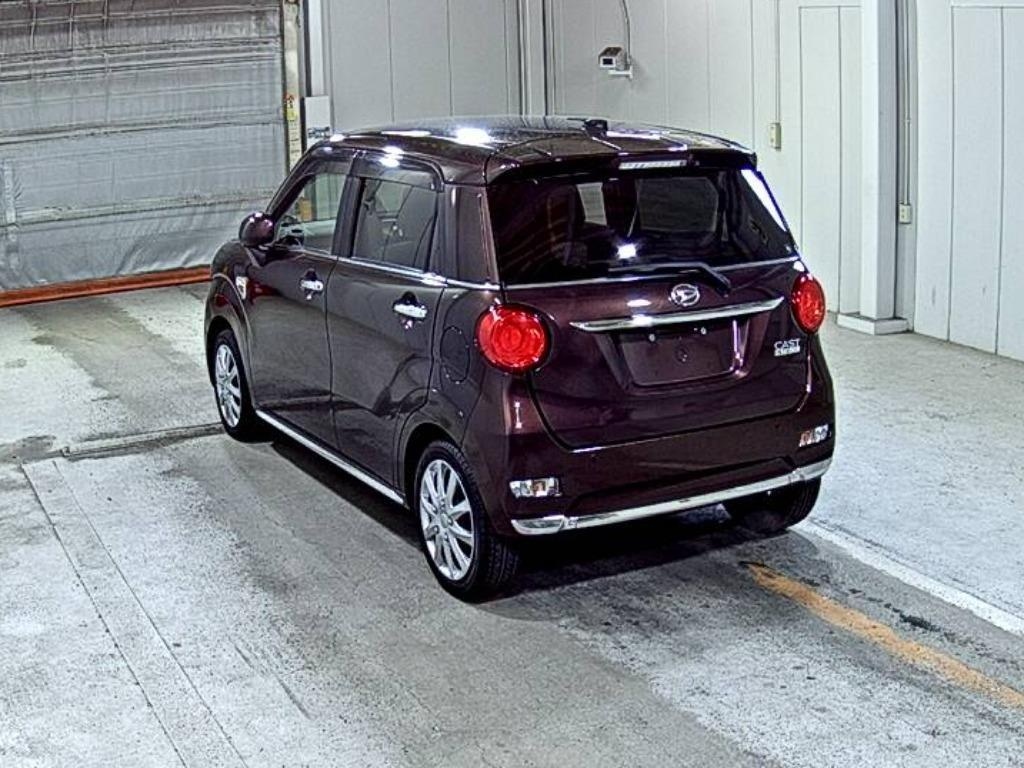DAIHATSU CAST