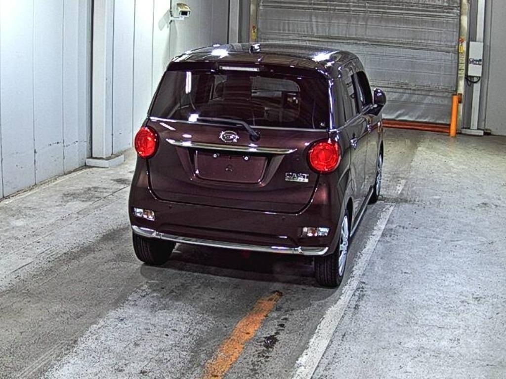 DAIHATSU CAST