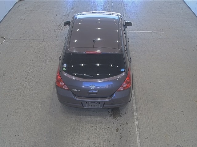NISSAN TIIDA