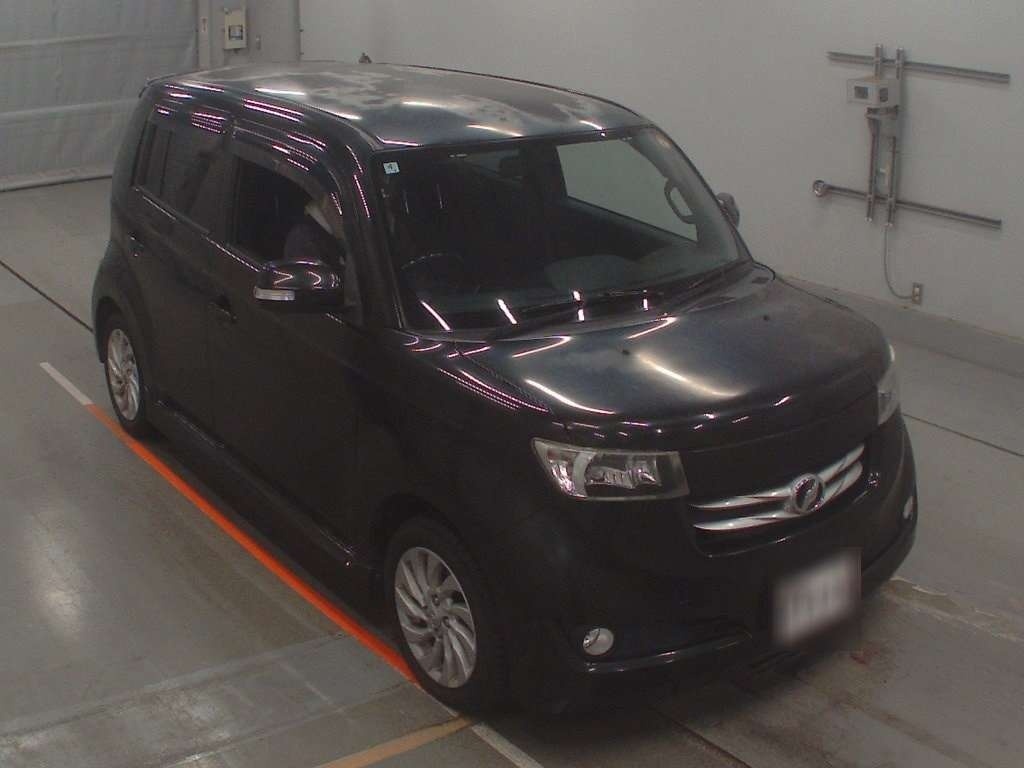 TOYOTA BB