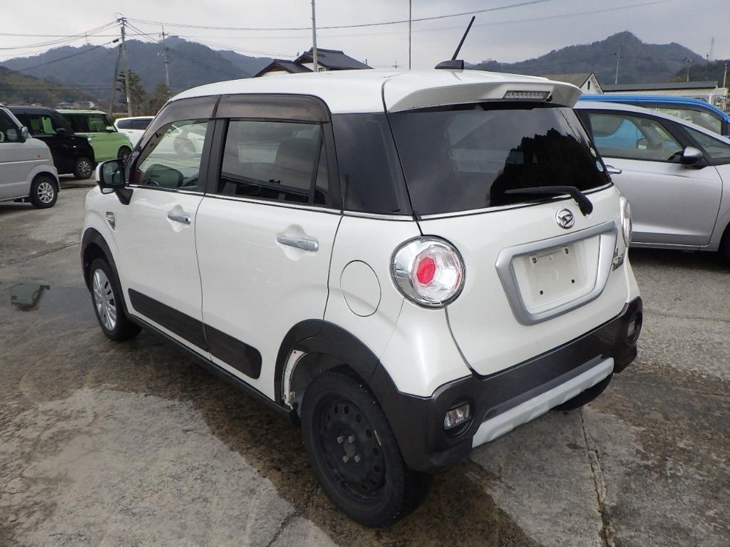DAIHATSU CAST