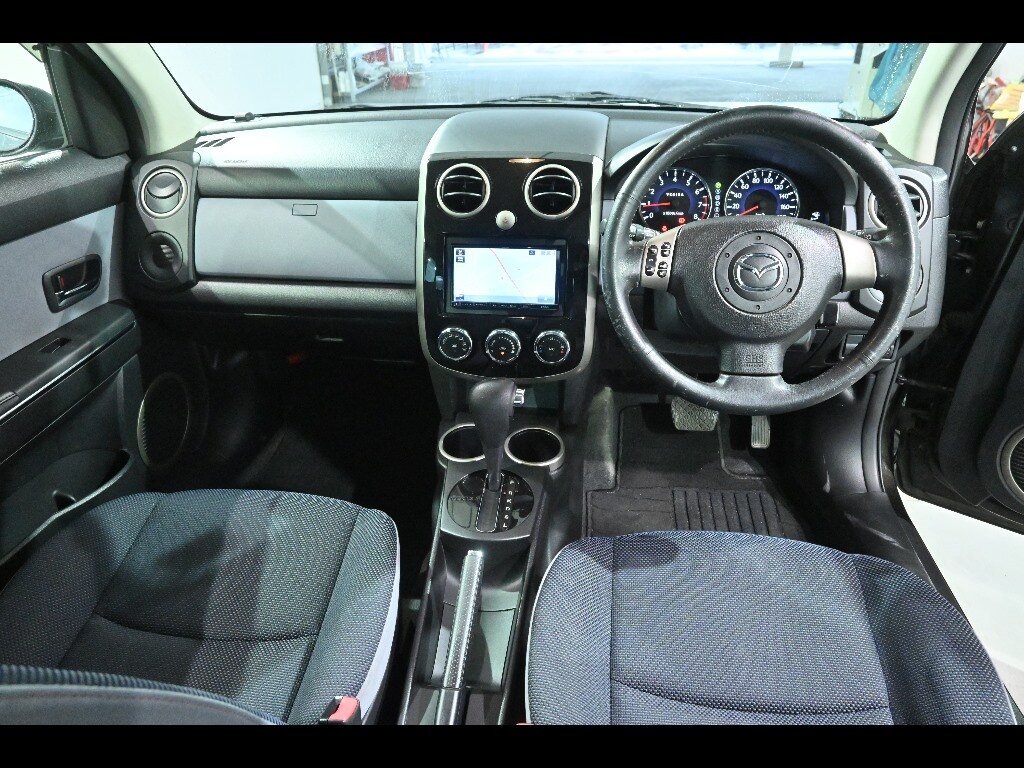 MAZDA VERISA