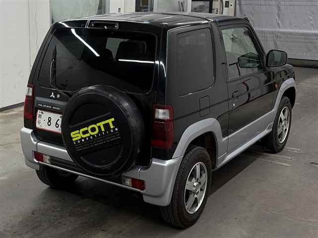 MITSUBISHI PAJERO MINI