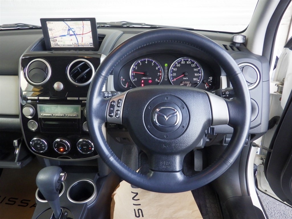 MAZDA VERISA