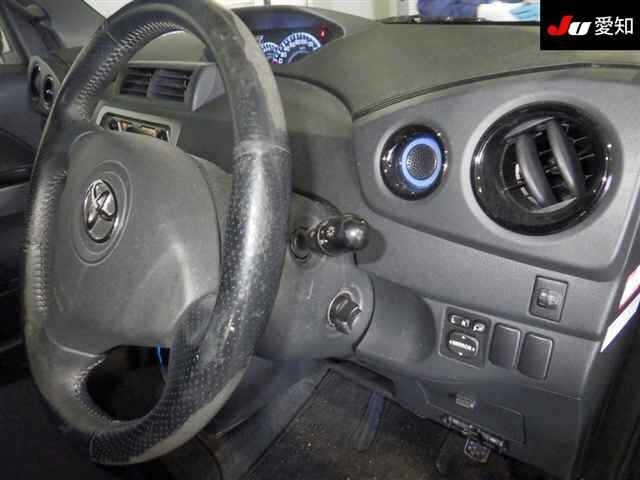 TOYOTA BB