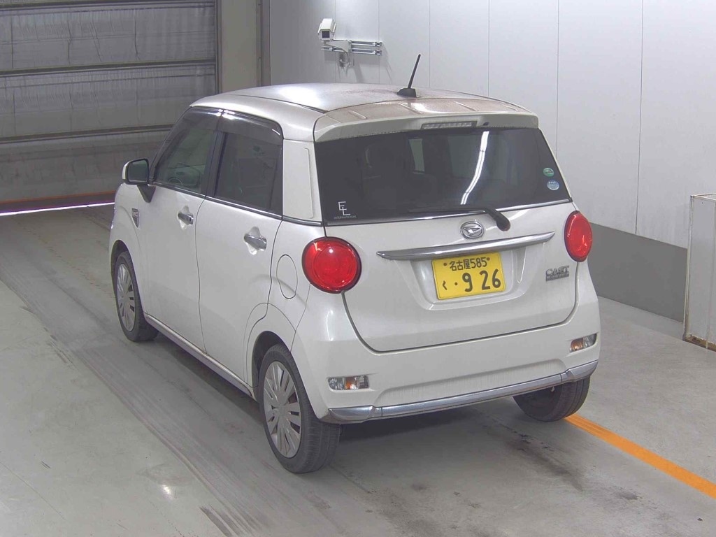 DAIHATSU CAST