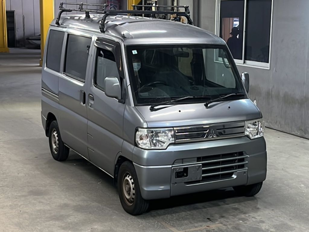 MITSUBISHI MINICAB