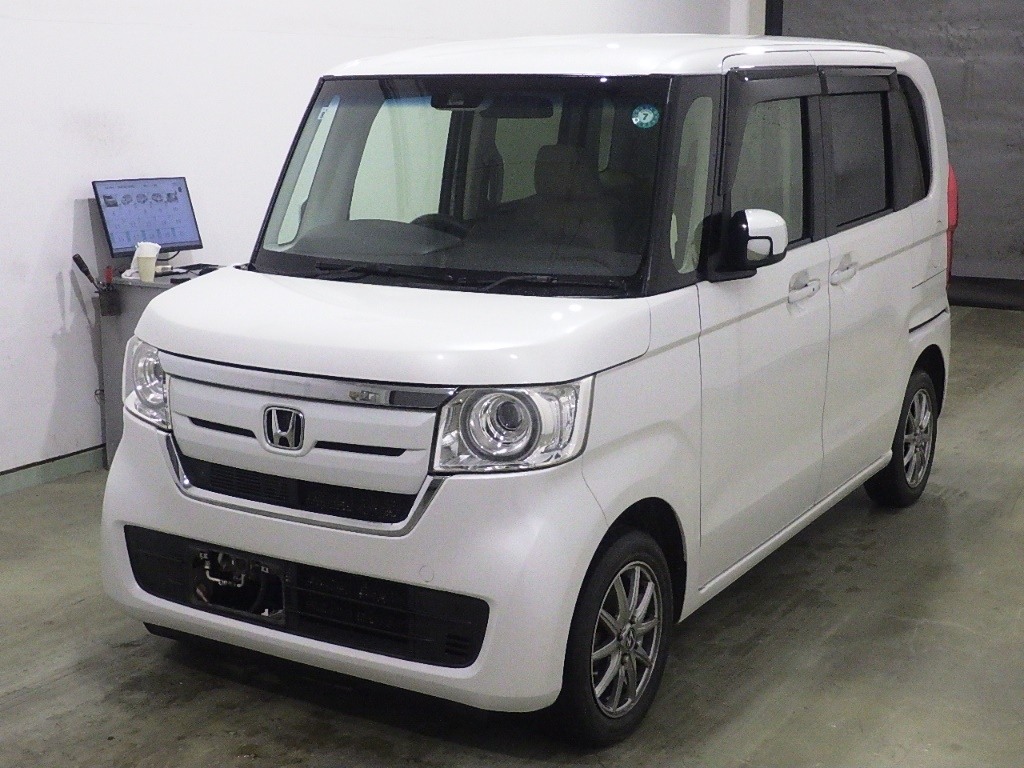 HONDA N-BOX