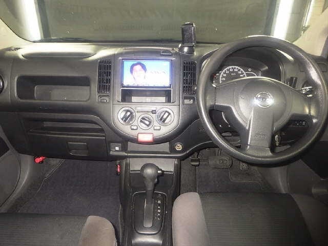 NISSAN AD