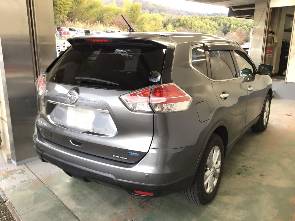 NISSAN X-TRAIL