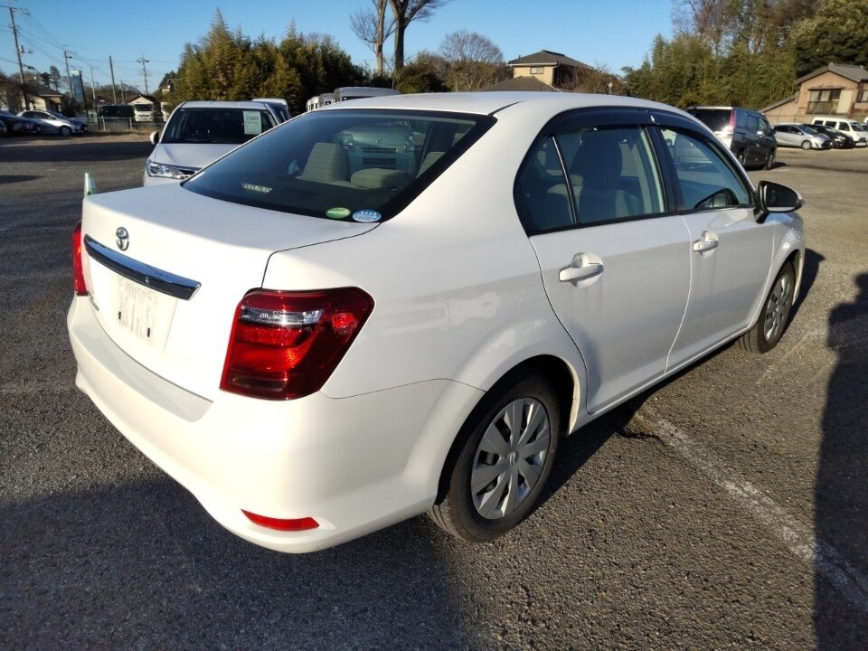 TOYOTA COROLLA AXIO