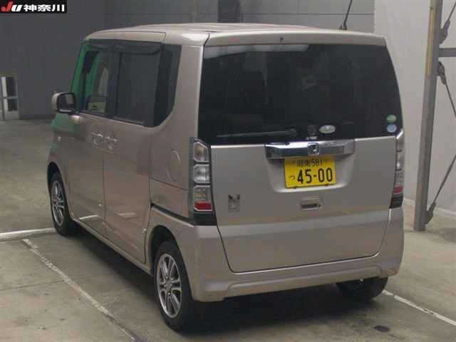 HONDA N-BOX