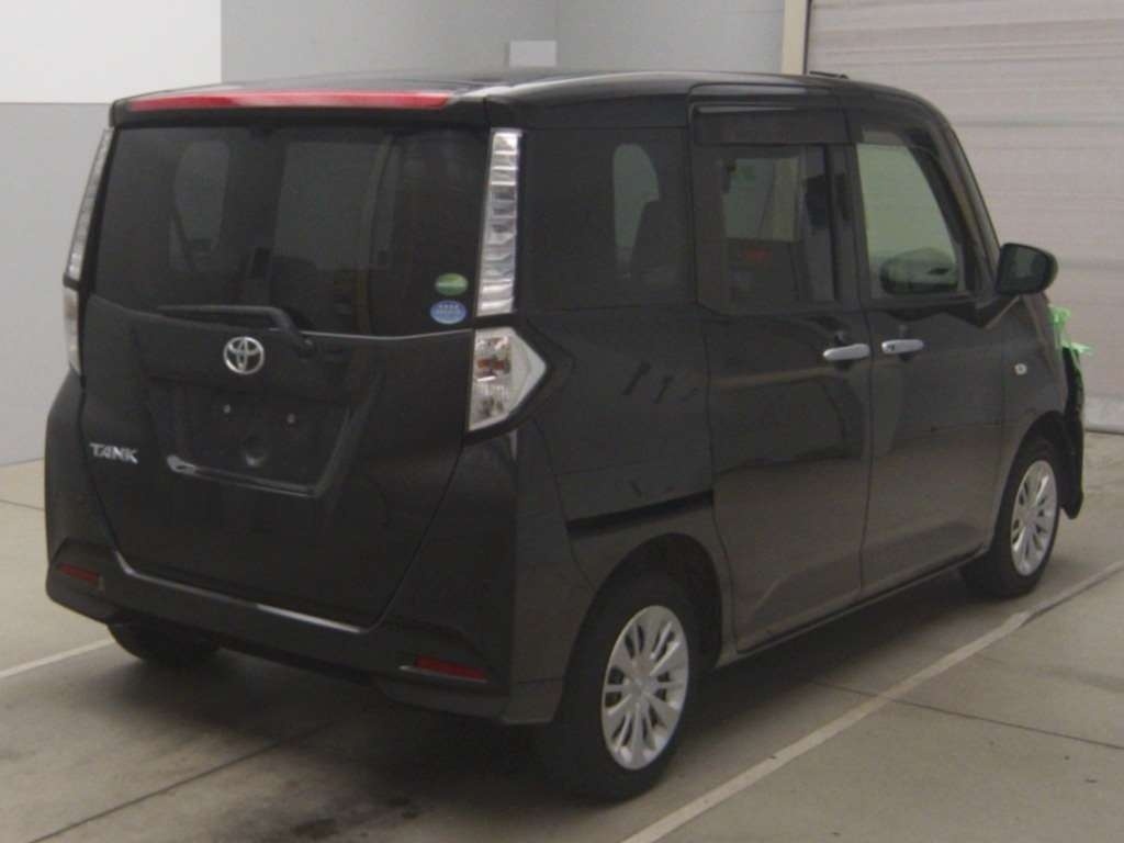 TOYOTA TANK