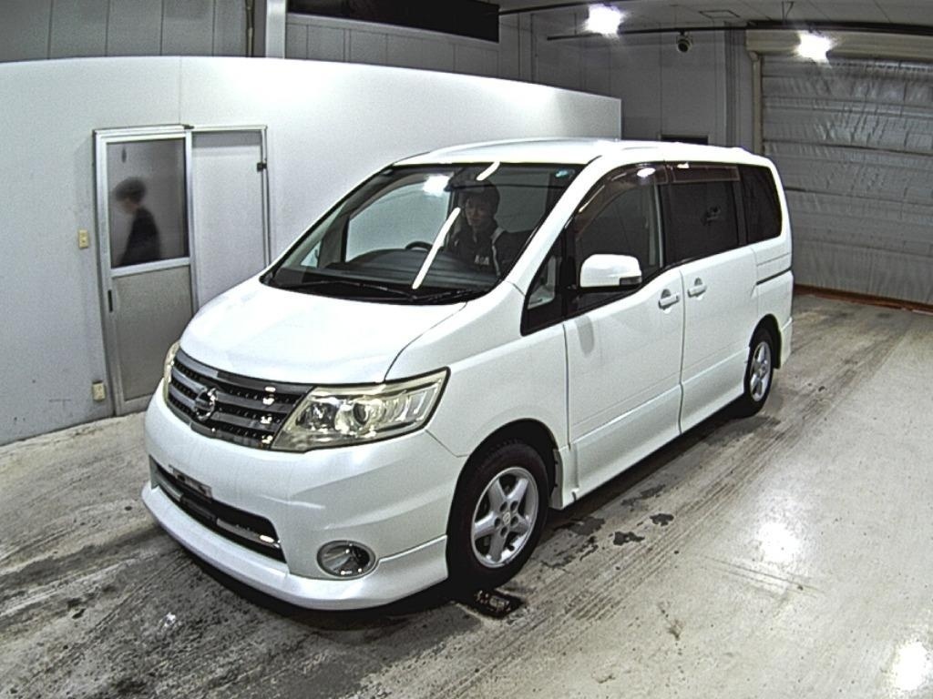 NISSAN SERENA