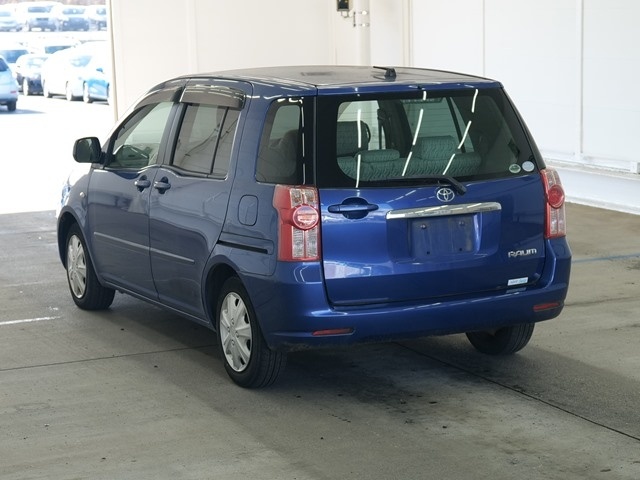 TOYOTA RAUM