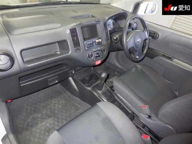 NISSAN AD