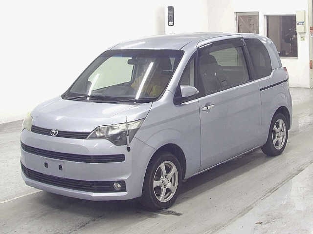 TOYOTA SPADE