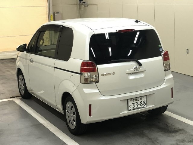 TOYOTA SPADE