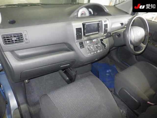 TOYOTA RAUM