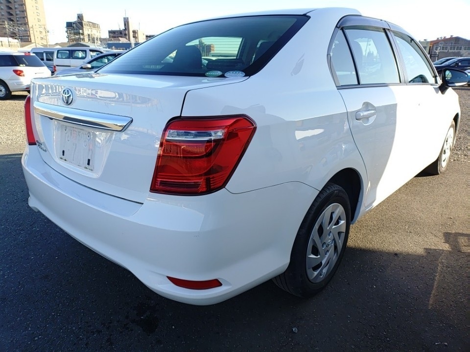 TOYOTA COROLLA AXIO