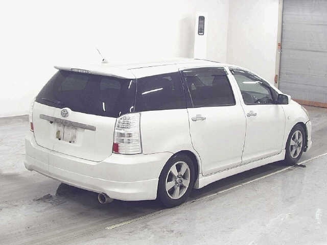 TOYOTA WISH