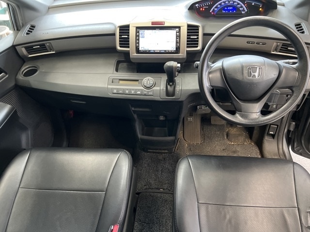 HONDA FREED SPIKE