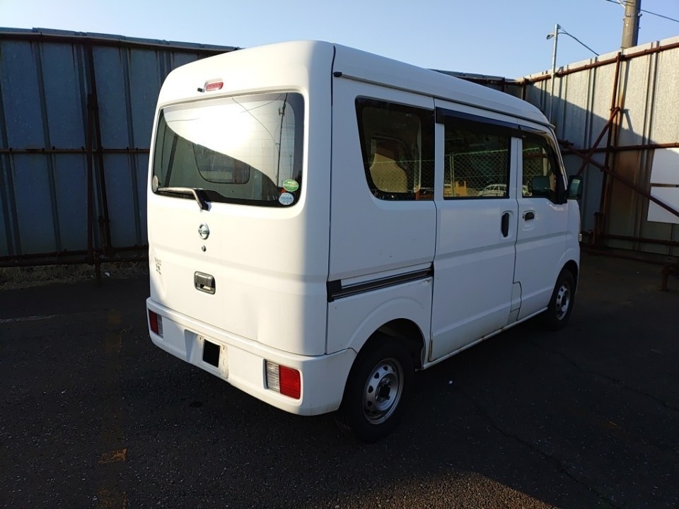 NISSAN NV100 CLIPPER