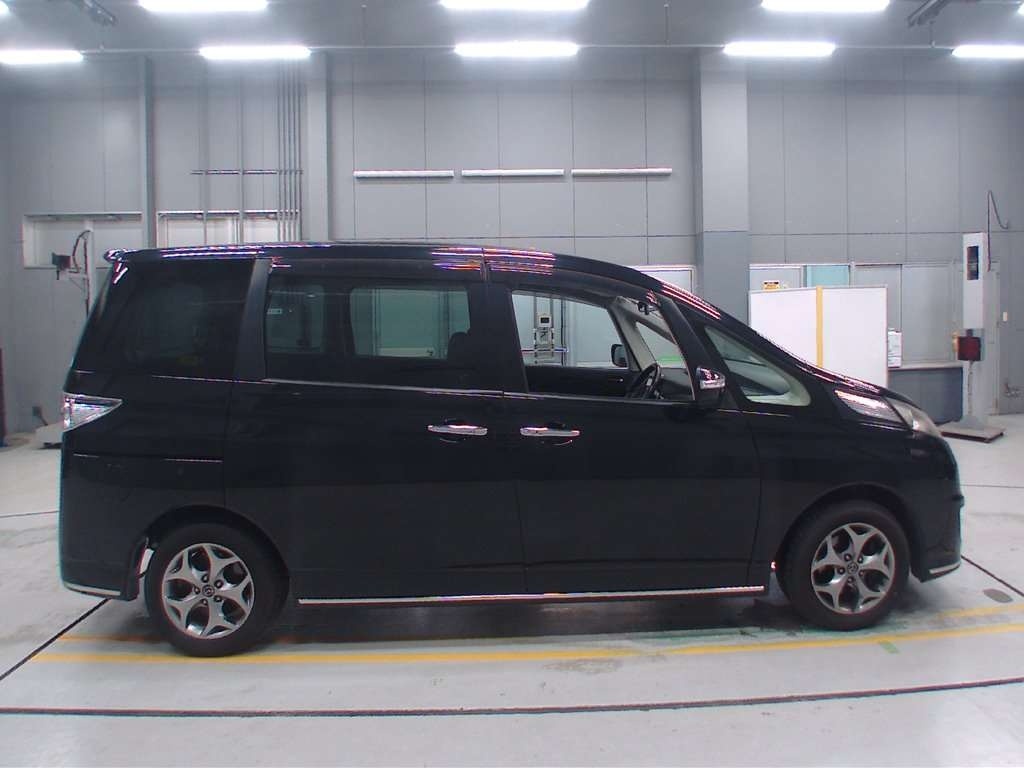 MAZDA BIANTE