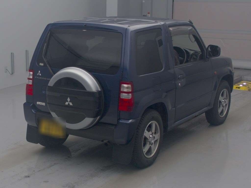 MITSUBISHI PAJERO MINI