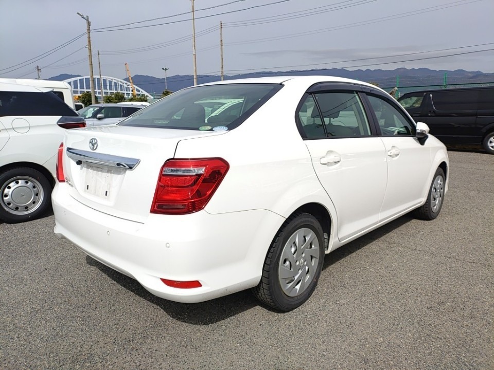 TOYOTA COROLLA AXIO