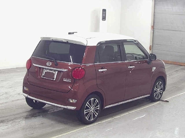 DAIHATSU CAST