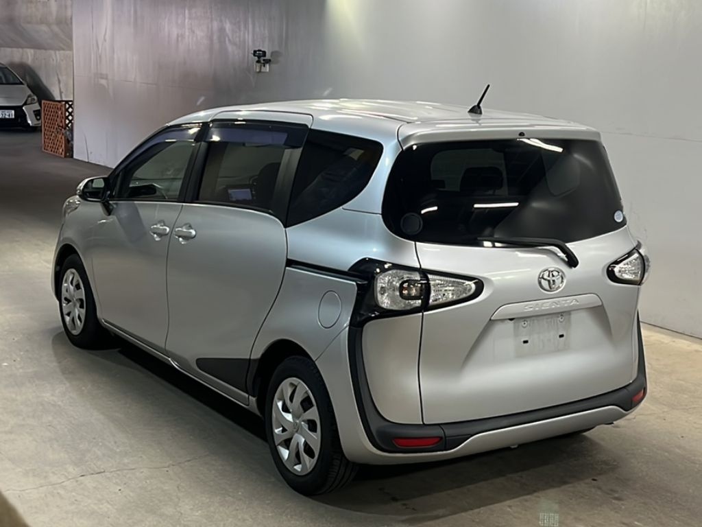 TOYOTA SIENTA