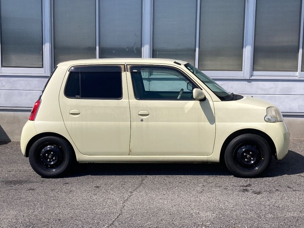 DAIHATSU ESSE