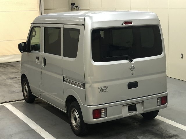NISSAN NV100 CLIPPER