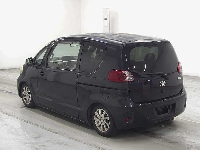TOYOTA PORTE