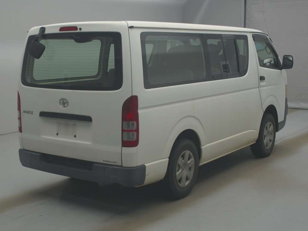 TOYOTA REGIUS ACE