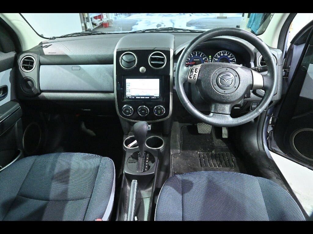 MAZDA VERISA