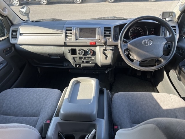TOYOTA REGIUS ACE