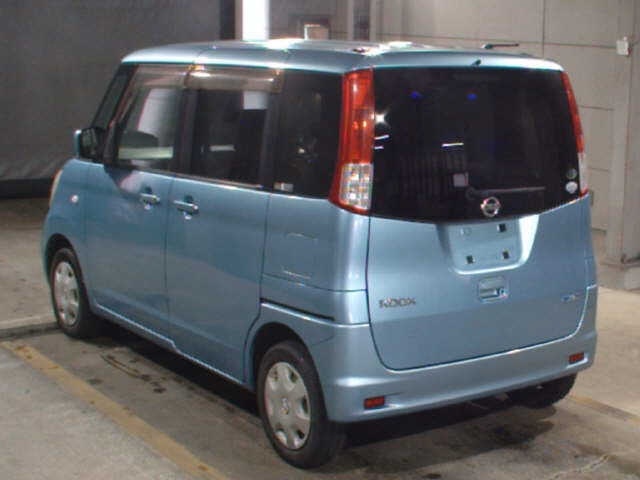 NISSAN ROOX