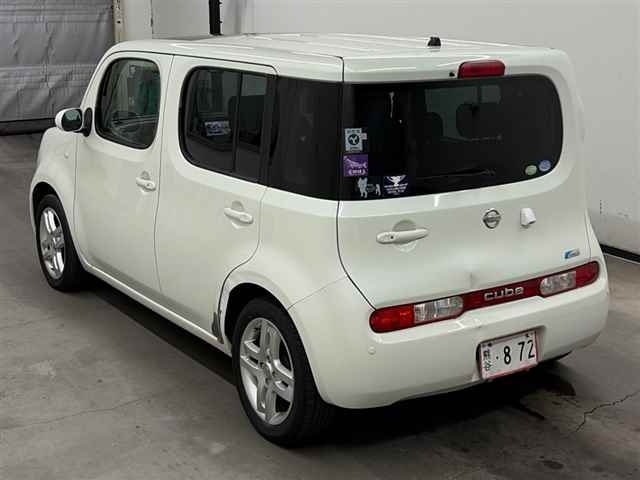 NISSAN CUBE