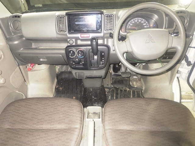 MITSUBISHI MINICAB