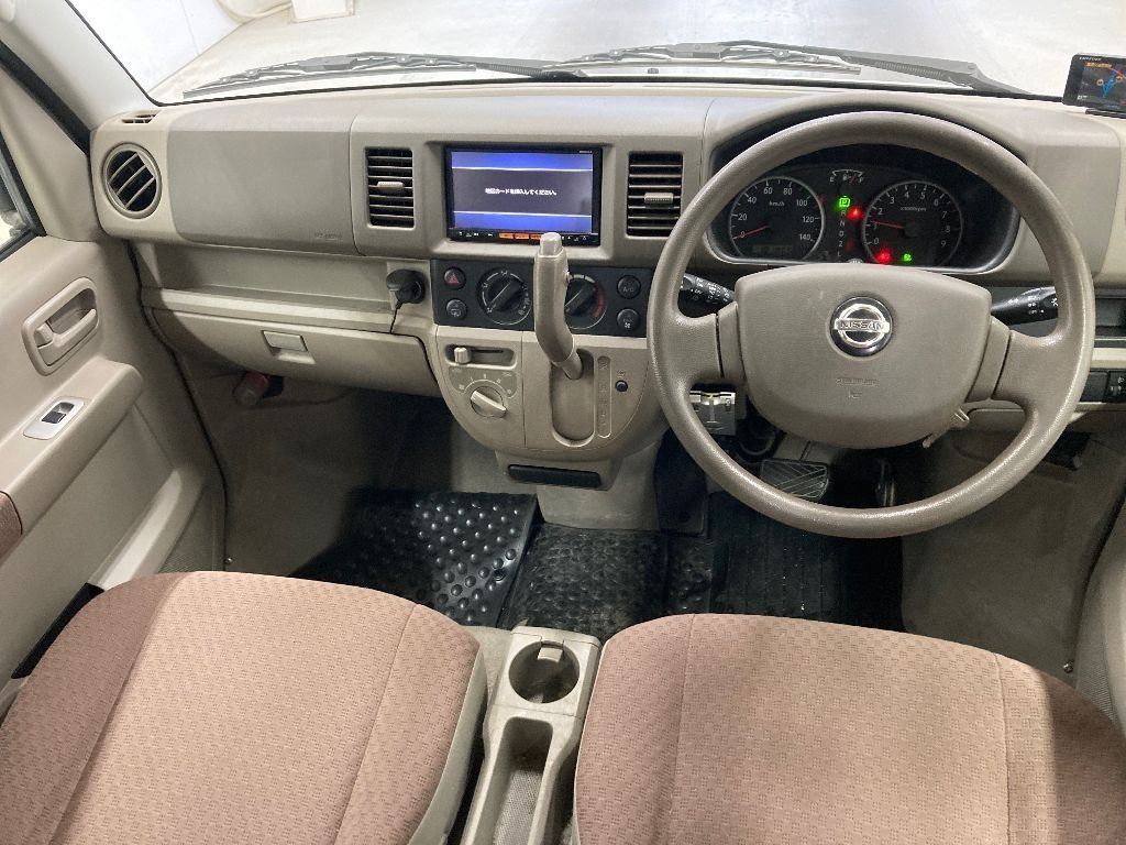 NISSAN NV100 CLIPPER