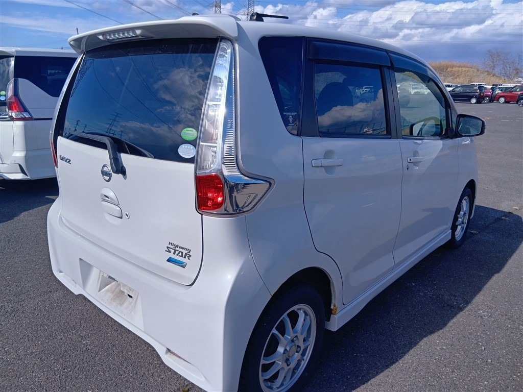 NISSAN DAYZ