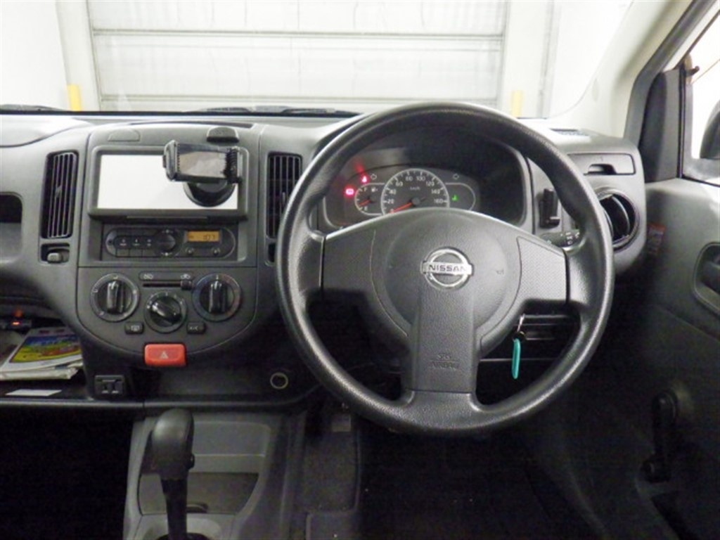 NISSAN AD