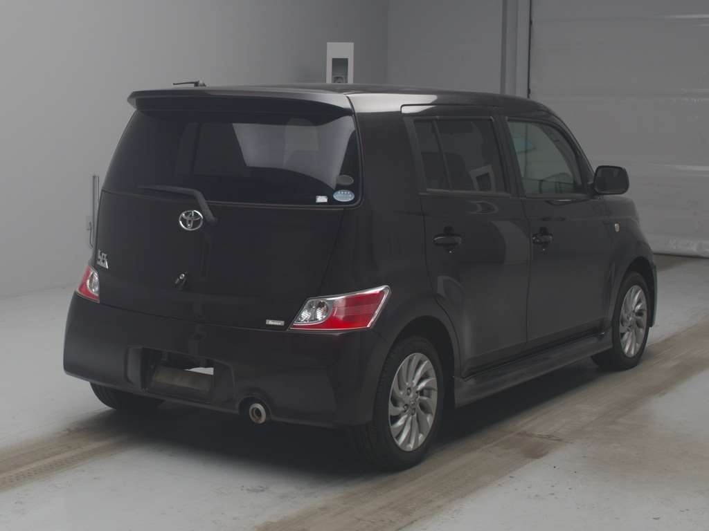TOYOTA BB