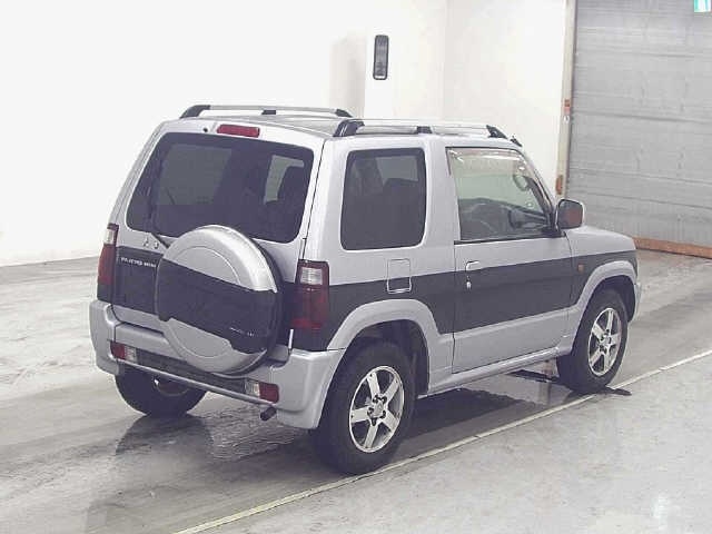 MITSUBISHI PAJERO MINI