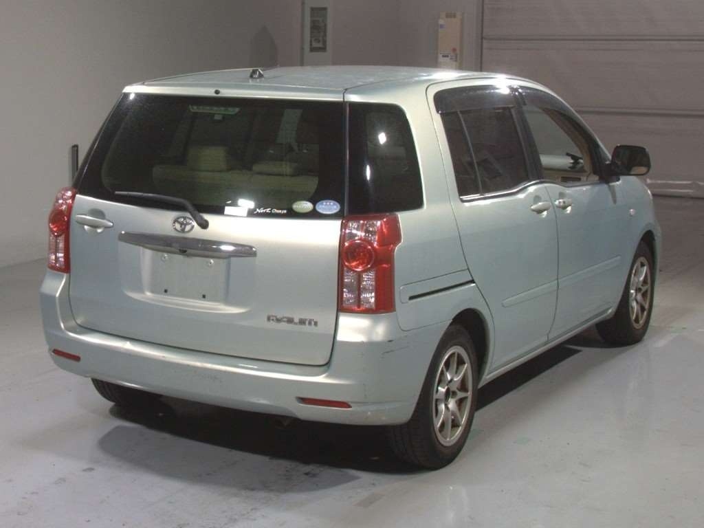 TOYOTA RAUM